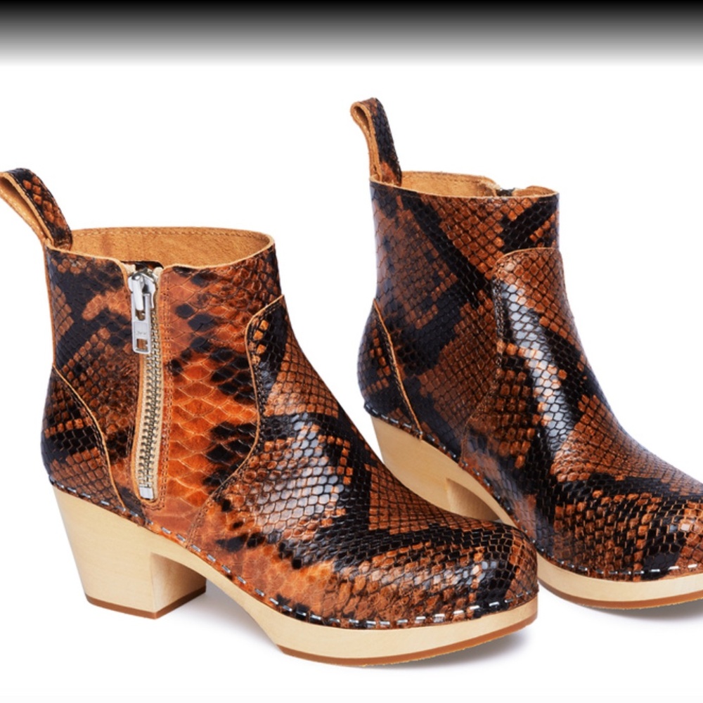 Swedish Hasbeens Zip It Amy Ankle Boot - NWT - New in Box -